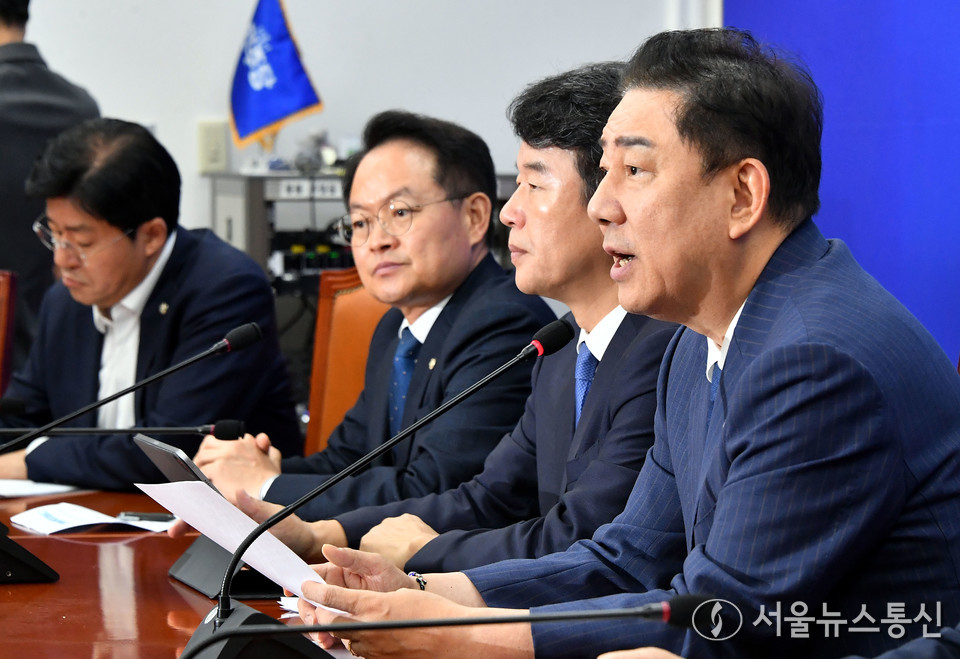 김병기 더불어민주당 원내대표가 16일 오전 서울 여의도 국회에서 열린 원내대책회의에서 발언을 하고 있다. (사진=신현성 기자) 2025.09.16, snakorea.rc@gmail.com , *재판매 및 DB 금지