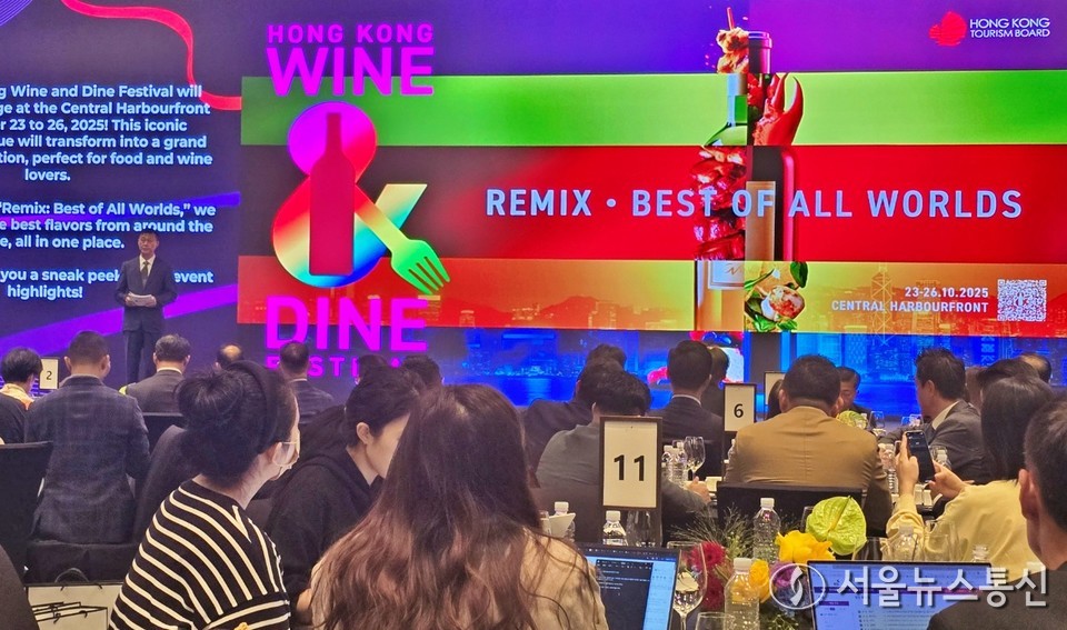 26일 서울 동대문 JW메리어트 동대문 스퀘어에서 열린 '홍콩 메가 이벤트 쇼케이스'행사에서 김윤호 홍콩관광청 지사장이 발표하고 있다. (사진=최정인 기자) 2025.09.26, snakorea.rc@gmail.com , *재판매 및 DB 금지