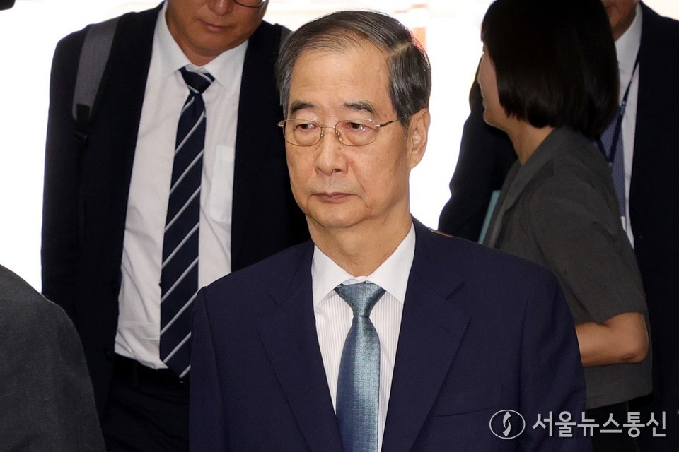 한덕수 전 국무총리가 27일 오후 서울 서초구 서울중앙지방법원에서 열린 구속 전 피의자 심문(영장실질심사)에 출석하고 있다. (2025.08.27) / 사진 = 공동취재