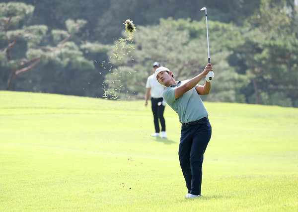 김종학 13번홀 트러블샷 (사진제공 KPGA) 2025.09.27, snakorea.rc@gmail.com , *재판매 및 DB 금지