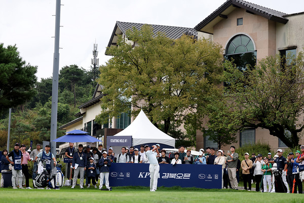 옥태훈 1번홀 드라이버 티샷 전경2025.10.04, snakorea.rc@gmail.com , *재판매 및 DB 금지