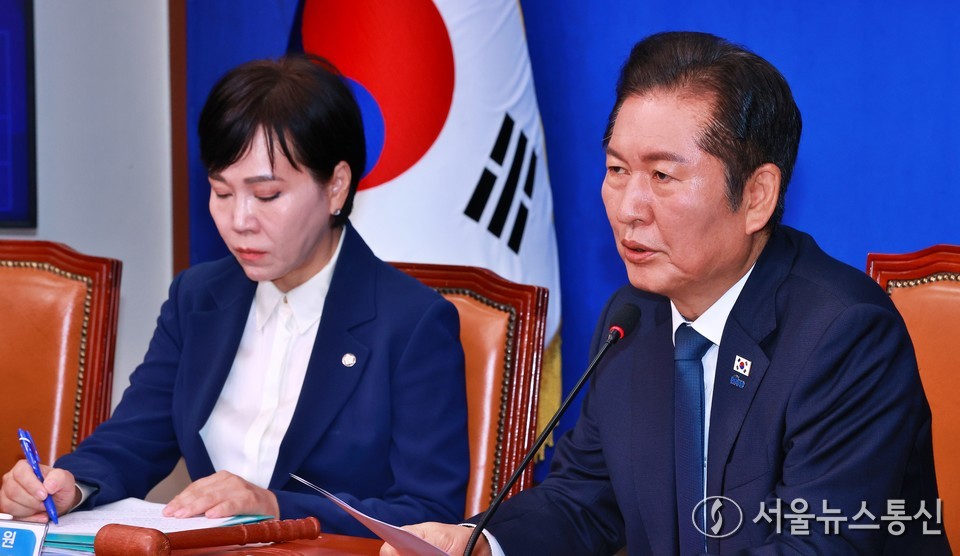 정청래 더불어민주당 대표가 13일 오전 서울 여의도 국회에서 열린 최고위원회의에서 발언을 하고 있다. (2025.10.13) / 사진 = 서울뉴스통신 신현성 기자