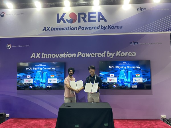 사진은 MOU에 사인한 오승호 에프원소프트 대표(오른쪽)와 인도 라아인 테크놀로지 CTO 립다만 씽  (사진 에프원소프트 제공) 2025.10.18, snakorea.rc@gmail.com , *재판매 및 DB 금지