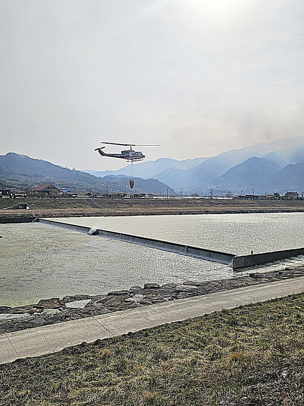 경남도는 전국 최초로 산불재난 대응을 위한 소방용수 확보형 다기능 담수보 설치사업을 추진한다.