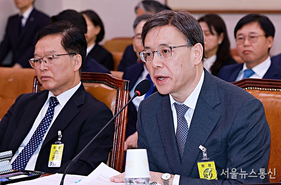 이원범 대전고등법원장이 21일 서울 여의도 국회에서 열린 법제사법위원회의 대전고등법원 등 국정감사에서 의원 질의에 답하고 있다. (2025.10.21) / 사진 = 서울뉴스통신 신현성 기자