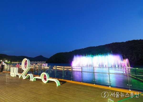 방동 윤슬거리 음악분수. / 사진 = 대전유성구 제공 2025.10.22, snakorea.rc@gmail.com , *재판매 및 DB 금지
