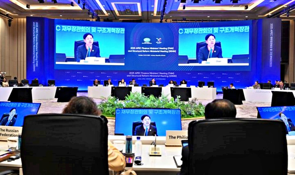 구윤철 부총리 겸 기획재정부 장관이 22일 인천 인스파이어 리조트에서 열린 아시아-태평양경제협력체(APEC) 구조개혁장관회의에서 개회사를 하고 있다.  (2025.10.22) / 사진 = 기획재정부 제공