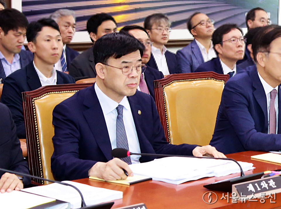 이상경 차관이 21일 서울 여의도 국회에서 열린 국토교통위원회 전체회의에 참석해 있다. (2025.08.21) / 사진 = 서울뉴스통신 신현성 기자