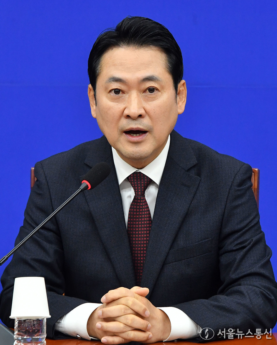 장동혁 국민의힘 대표가 23일 서울 여의도 국회에서 열린 최고위원회의에서 발언하고 있다. (사진=이민희 기자) 2025.10.23, snakorea.rc@gmail.com , *재판매 및 DB 금지