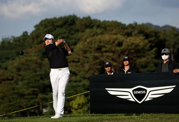 김민규 14번홀 드라이버 티샷 (사진 KPGA) 2025.10.24, snakorea.rc@gmail.com , *재판매 및 DB 금지