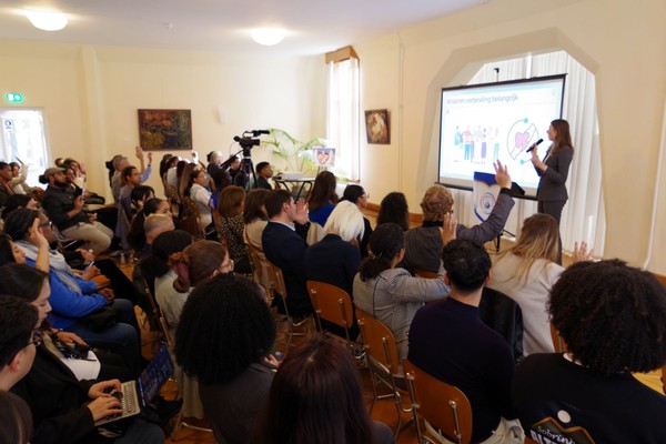 현지 시각으로 지난 18일 네덜란드 헤이그 브레데하우스에서 평화 포럼이 열렸다. (사진 HWPL 벨기에 네덜란드지부) 2025.10.25, snakorea.rc@gmail.com , *재판매 및 DB 금지