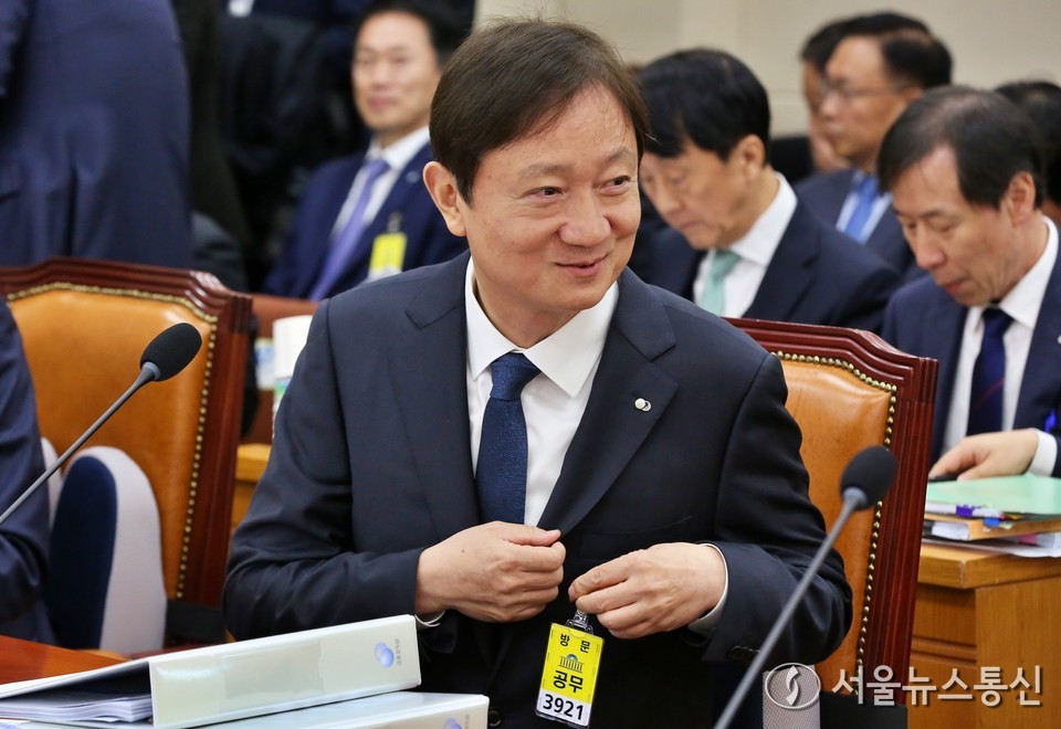 이찬진 금융감독원장이 27일 서울 여의도 국회 정무위원회에서 열린 국정감사에 출석해 있다. (사진=신현성 기자) 2025.10.27, snakorea.rc@gmail.com , *재판매 및 DB 금지