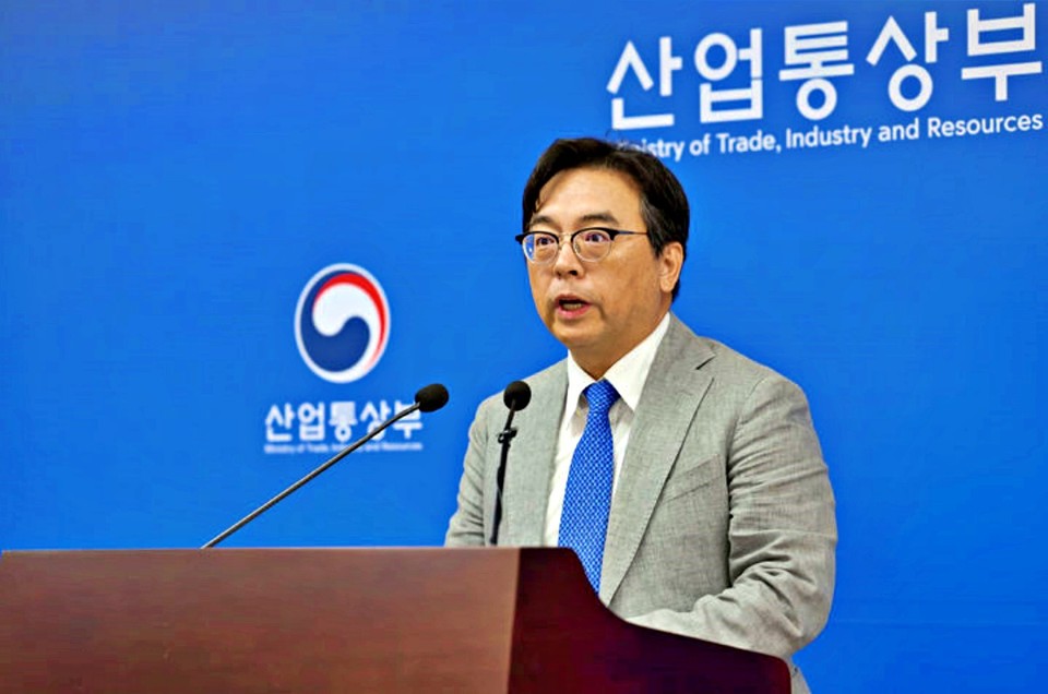 박정성 산업통상부 무역투자실장이 1일 세종시 정부세종청사 산업부 기자실에서 2025년 9월 수출입 동향 브리핑을 하고 있다. (2025.10.01) / 사진 = 산업통상부 제공 