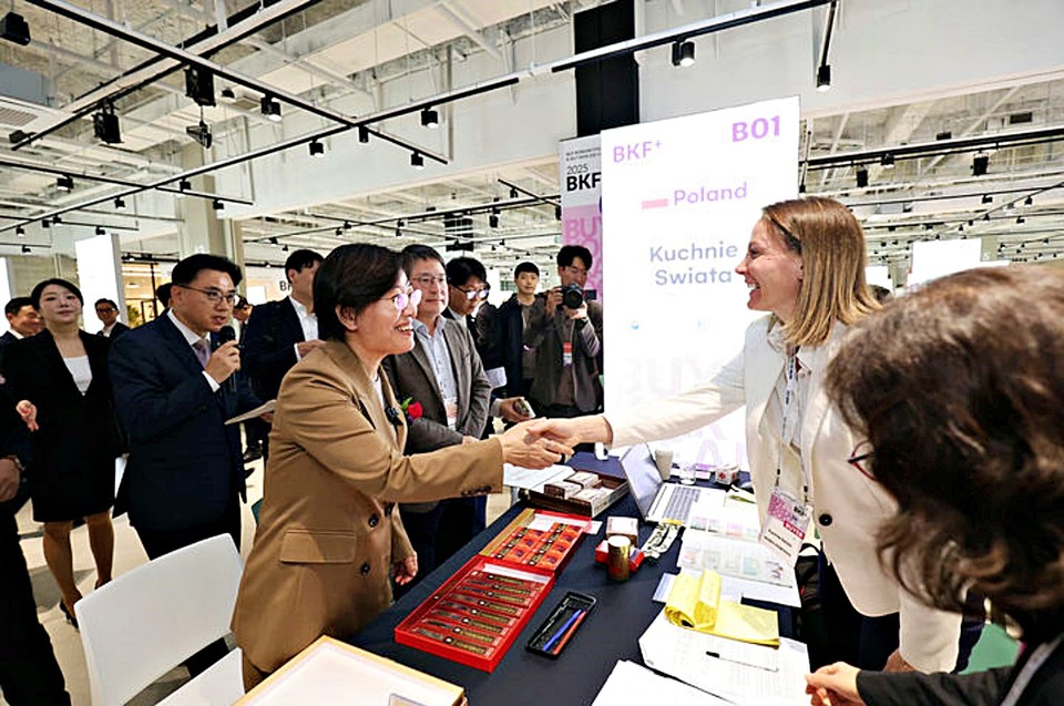 농림축산식품부는 지난달 29일부터 31일까지 서울 강남구 코엑스에서 '푸드위크 코리아 2025'와 연계해 진행한 'K-푸드+ 바이어 초청 수출상담회'(BKF+)에서 총 1200만 달러 규모의 업무협약(MOU)를 체결했다고 5일 밝혔다. (2025.11.05) / 사진 = 농식품부 제공