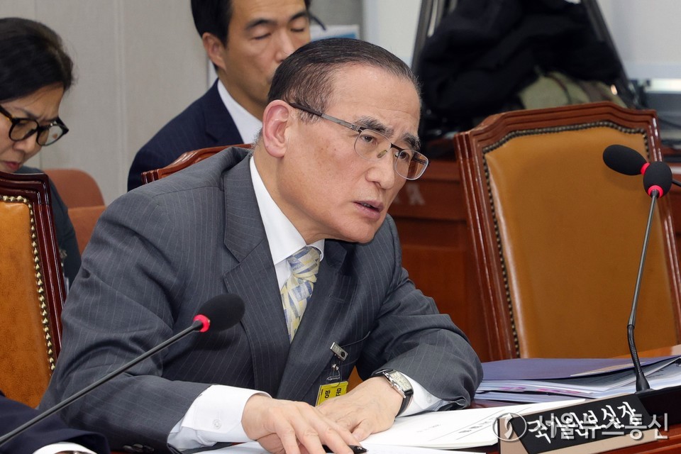 위성락 국가안보실장이 6일 서울 여의도 국회에서 열린 운영위원회의 대통령비서실 등에 대한 국정감사에서 의원 질의를 듣고 있다. 2025.11.06, snakorea.rc@gmail.com , *재판매 및 DB 금지