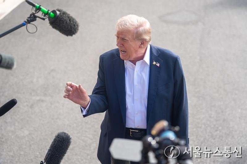 ㅏㄱ지난 26일 도널드 트럼프 미국 대통령이 워싱턴에 있는 백악관에서 기자들의 질문에 답변하고 있다. (사진/신화통신), 2025.09.26, snakorea.rc@gmail.com , *재판매 및 DB 금지