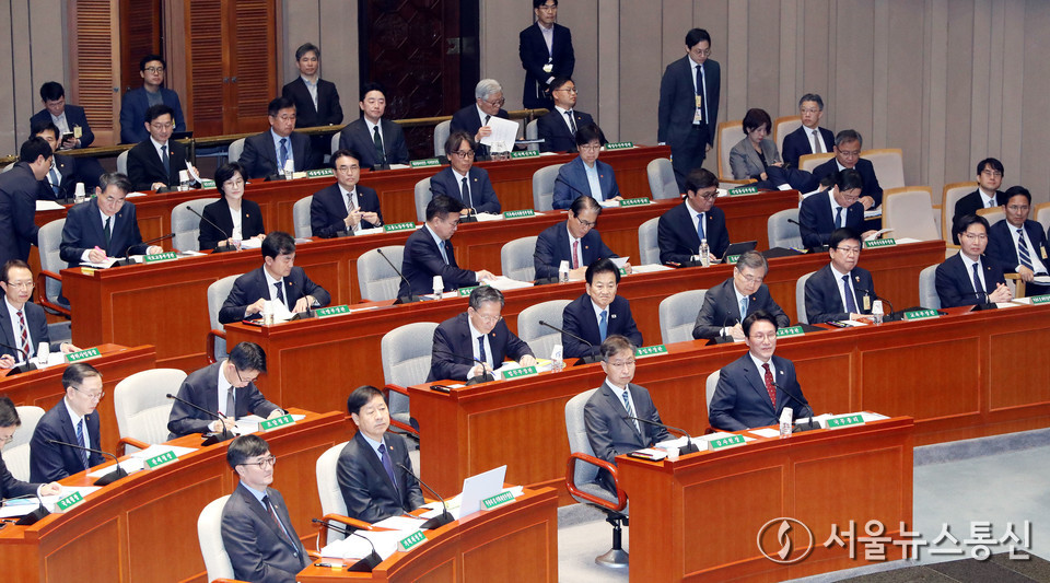 김민석 국무총리 등 국무위원들이 7일 오전 서울 여의도 국회에서 열린 예산결산특별위원회 전체회의에 출석해 있다. 2025.11.07, snakorea.rc@gmail.com , *재판매 및 DB 금지