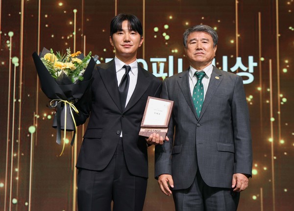 TOP10 피니시상 옥태훈 (사진 KPGA) 2025.11.12, snakorea.rc@gmail.com , *재판매 및 DB 금지