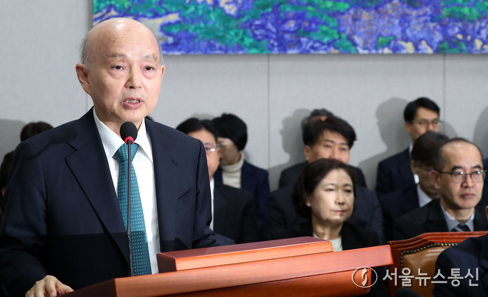 안창호 국가인권위원장이 18일 서울 여의도 국회에서 열린 운영위원회 전체회의에서 2026년도 예산안 제안설명을 하고 있다. 2025.11.18, snakorea.rc@gmail.com , *재판매 및 DB 금지