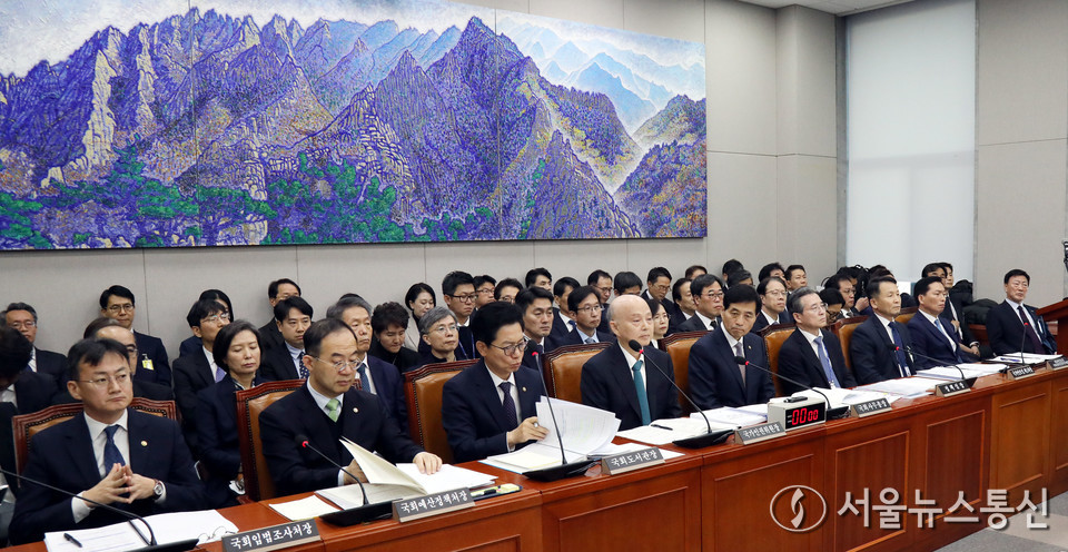 18일 서울 여의도 국회에서 운영위원회 전체회의가 열리고 있다. 2025.11.18, snakorea.rc@gmail.com , *재판매 및 DB 금지