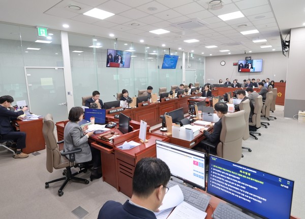 2025년도 제2회 추경예산안, 2026년도 본예산안 심사 개시 [사진=경기도의회]