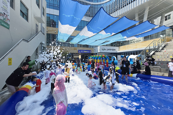 최우수 기관으로 선정된 동래구는 대형 규모의 들락날락을 신규 조성하고, 지역 자원을 활용한 특화프로그램을 운영해 생활권 복합문화공간의 모범적인 운영 모델을 제시했다는 점에서 높은 평가를 받았다.