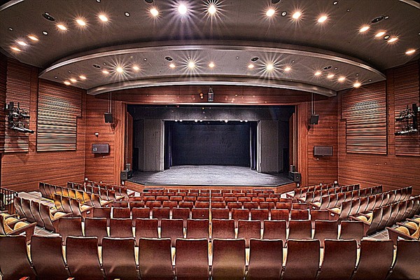 대구문화예술진흥원 대구문화예술회관은 2026년도 하반기 공연장 정기대관을 시행한다. 대관 신청서 접수는 26일부터 12월 16일까지 받는다.