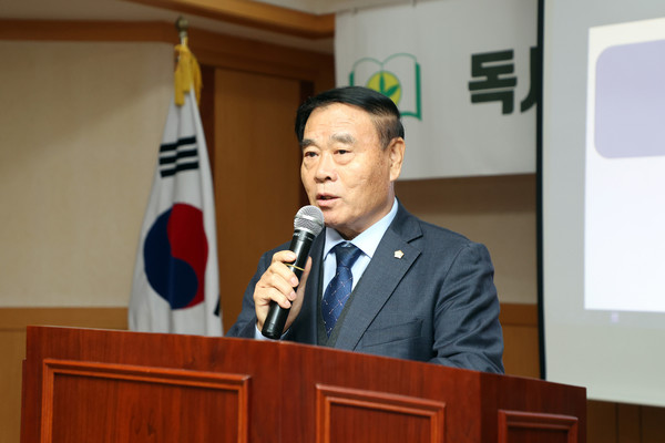 수원특례시의회, 제45회 국민독서경진대회 시상식 참석 [사진=수원특례시의회]