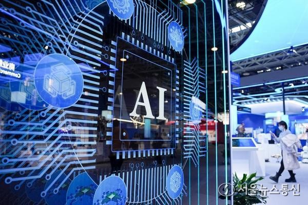 China's 'Open-weight' AI Models Gain Attention as a New Trend in Global Artificial Intelligence Technology